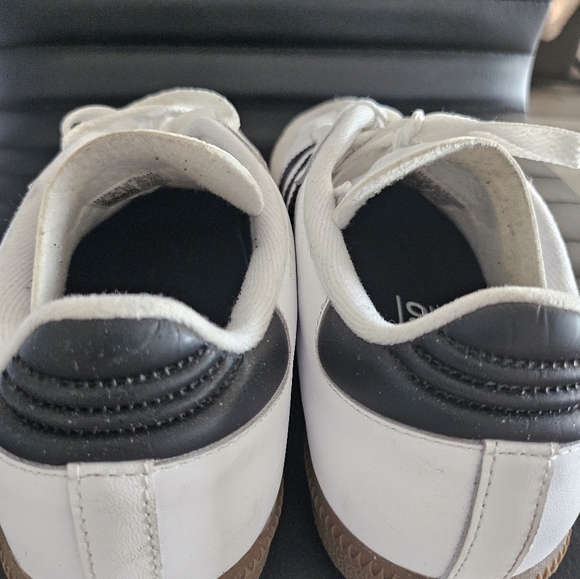 Adidas Samba OG Classic Soccer Sneaker/White Black Size 8M US Men's or Women 9.5 - Picture 4 of 6